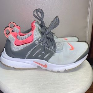 Nike Air Presto Youth White Grey Pink Running Shoes
